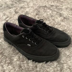 Black Vans size 8
